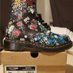 Dr Martens 1460 Pascal Floral Women's Size 7, New In Box
